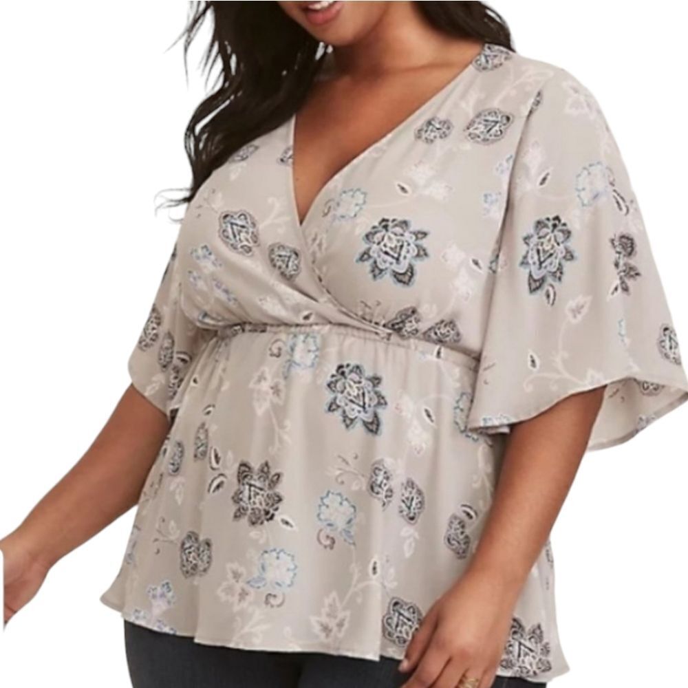 Torrid Georgette Blouse Gray Floral Surplice Top Size 1X